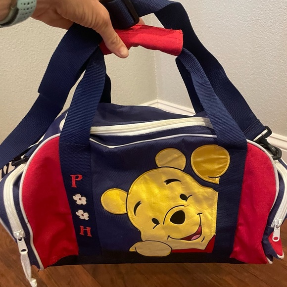 Disney- Vintage Pooh Weekend Duffel Bag - Picture 11 of 12